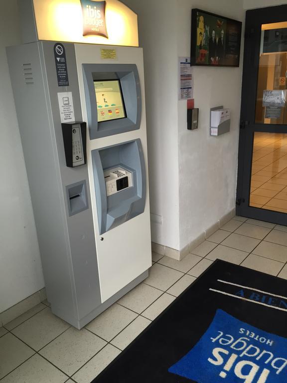 Ibis Budget Niort - La Creche Екстериор снимка