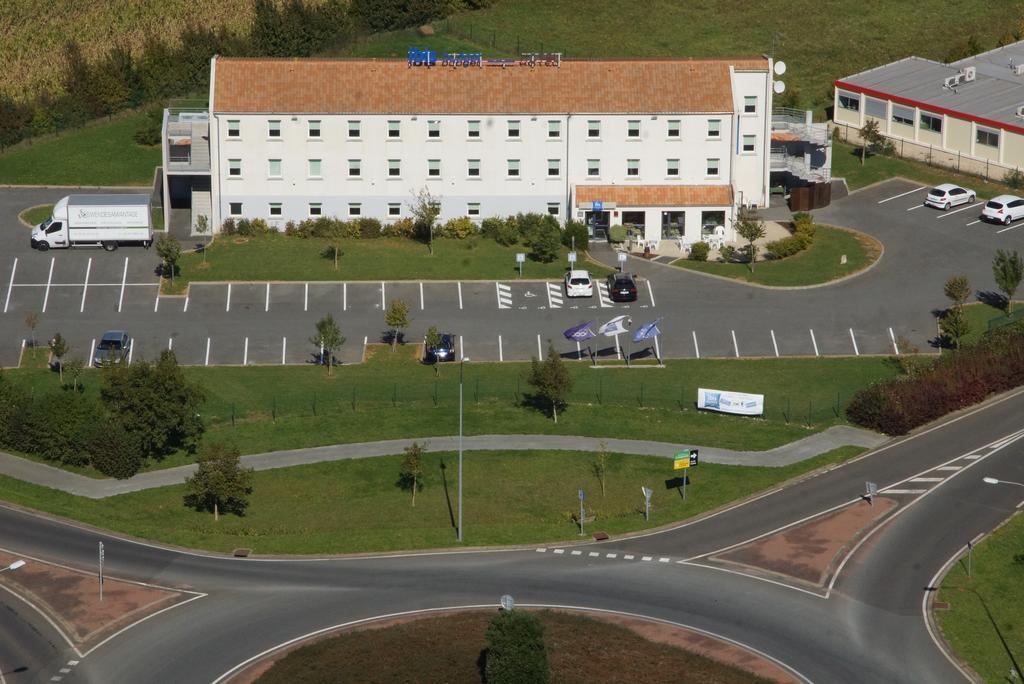Ibis Budget Niort - La Creche Екстериор снимка