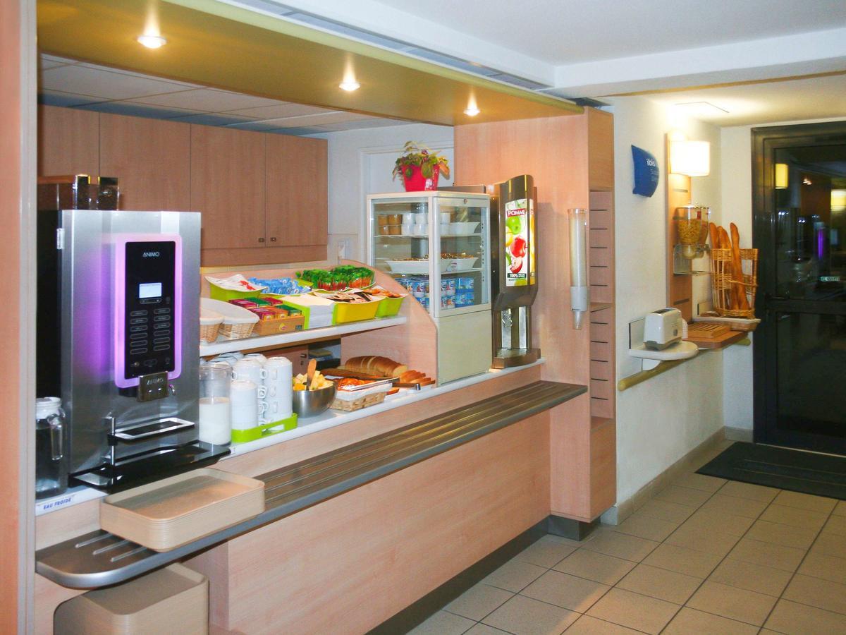 Ibis Budget Niort - La Creche Екстериор снимка