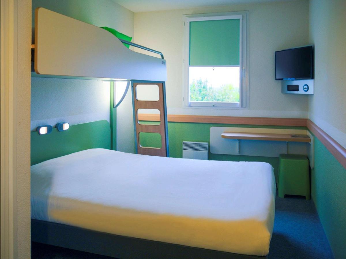 Ibis Budget Niort - La Creche Екстериор снимка