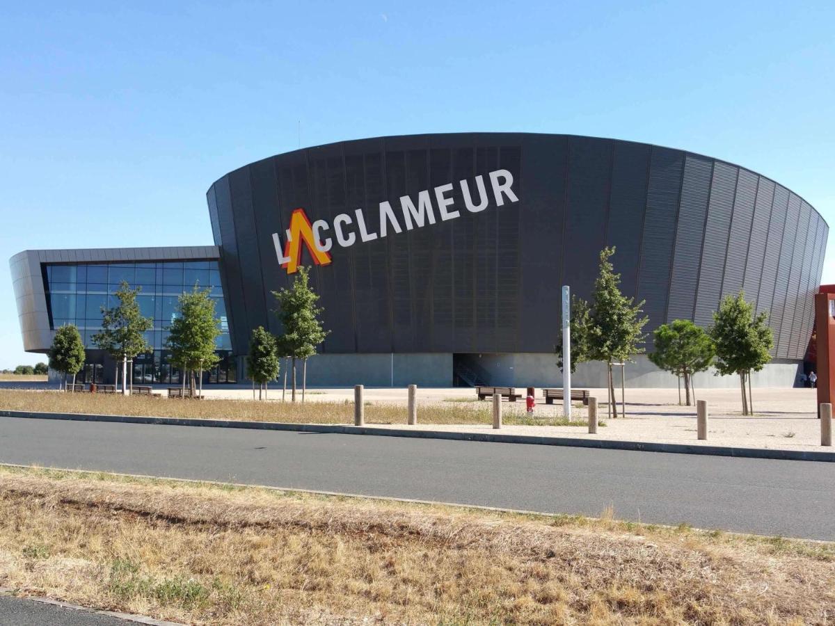 Ibis Budget Niort - La Creche Екстериор снимка
