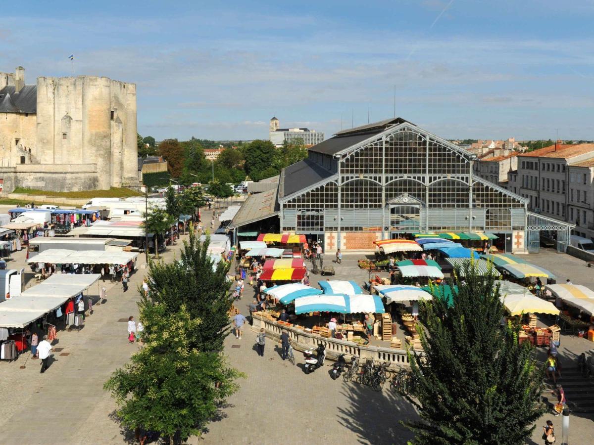 Ibis Budget Niort - La Creche Екстериор снимка